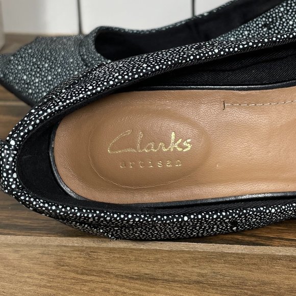 Clarks Vendra Daisy Womens Sz 7 Shoes Black Nubuck Peep Toe Wedge Pump Heels - Picture 10 of 12